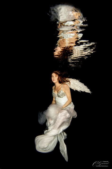 Model Unterwasser Fotoshooting Mit Sarah Foto And Bild Fashion Unterwasser Inszenierungen