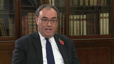 Scotland's final farewell before the Queen is flown to London to lie in