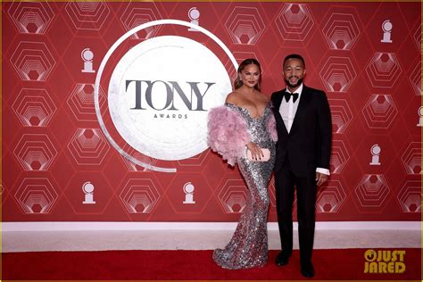 Photo Chrissy Teigen John Legend Sparkly Dress Tony Awards 02 Photo