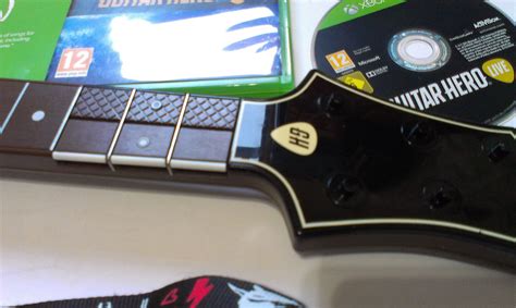 Xbox One Guitar Hero Live Wireless Guitar Controller Strap Dongle And Game Ebay