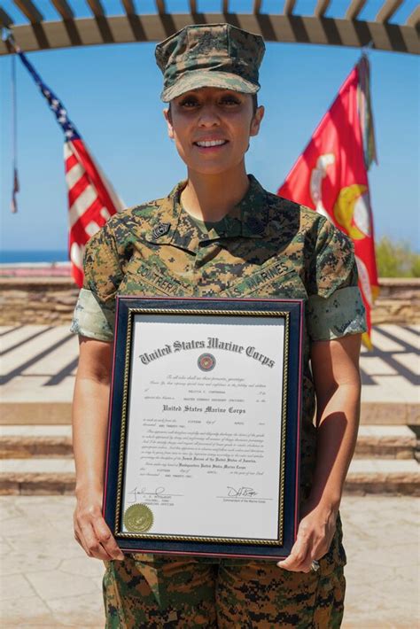 Felicia Contreras The First Hispanic Woman Promoted To Master Gunnery