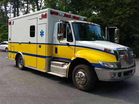 International Ambulance 2005 Emergency And Fire Trucks
