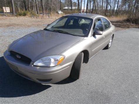Buy Used 2005 Ford Taurus Se V6 Great Gas Mileage Nice Reliable Gold No