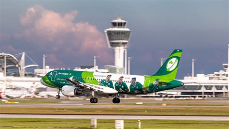 Aer Lingus Irish Rugby Team Livery Airbus A320 200 E Flickr