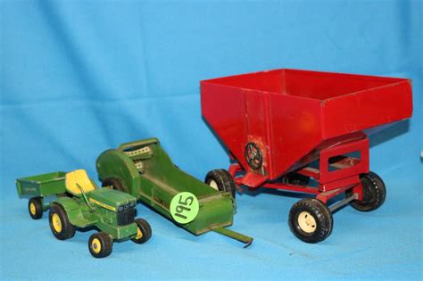 Lot Ertl John Deere 140