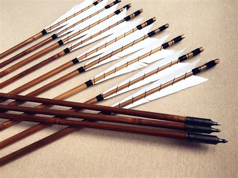 12pcs White Medieval Handmade Archery Bamboo Arrows Field Point Good