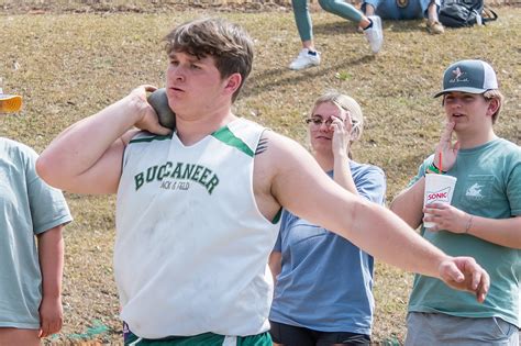 Bowling Greens Hodges Wins The Shot Put In Meet At Silliman The