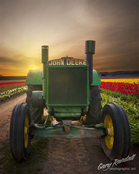 7 Breathtaking John Deere Sunrises