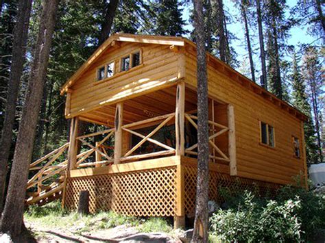 This alto cabin is smoke free. Secluded Cabin near Lake Country, Canada