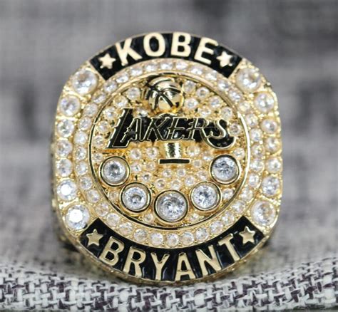 Los Angeles Lakers Ring Kobe Bryant Commemorative Ring 1996 2016 7 15s