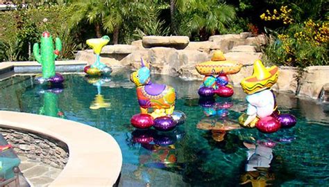 Guide To A Perfect Pool Party Pool Party Decorations Pool Party