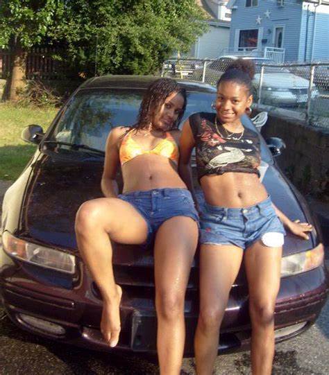 Hot Ebony Chicks Exposing