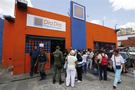 Venezuela Seizes Supermarket Chain Stores Wsj