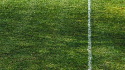 Ultra hd на телефон (2160x3840) qhd mobile (1440x2560) на планшет (1280x1280) hd на телефон (1080x1920) wxga (800x1280) на телефон футбол, sports, мяч, автомобиль, девушка, мотоцикл, спортивный, евро 2012, баскетбол, прыжок, серфинг, ралли, снег, motorcycle. Скачать 1920x1080 стадион, футбол, трава, разметка обои ...