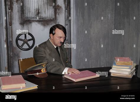 La figure de cire d Adolf Hitler à Berlin Exposition Madame Tussauds Banque D Images Photo