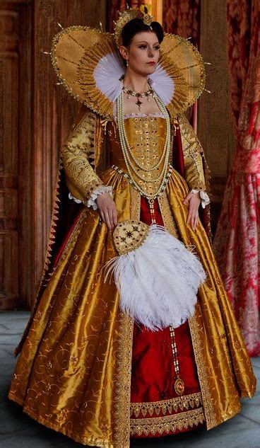Elizabethan Era Dresses
