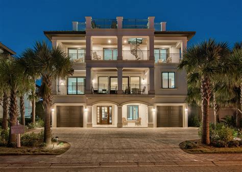 Big House By The Sea Is A Gulf View Vacation Rental In Destin Fl Book Your Stay In This Five