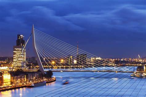 De stad die bruist en de stad die. Rotterdam Travel Guide - Expert Picks for your Vacation ...