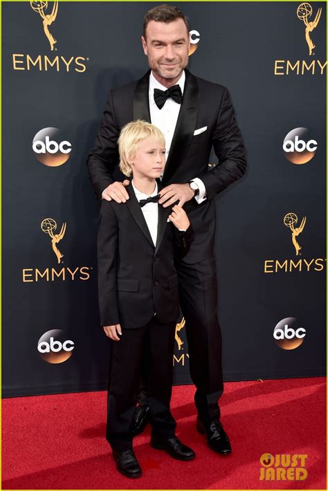 Photo Liev Schreiber Brings Son Sasha As Date To Emmys 2016 12 Photo