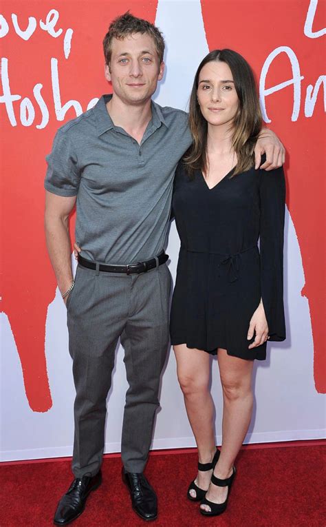 The Bears Jeremy Allen White And Wife Addison Timlin Break Up After 3