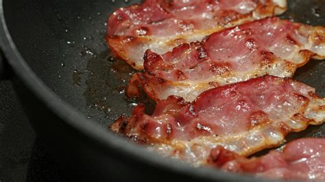 13 Tips You Need To Cook The Absolute Best Bacon