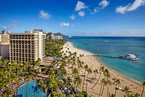 Hilton Hawaiian Village Waikiki Beach Resort W Alii Room Upgrade And Car Rental