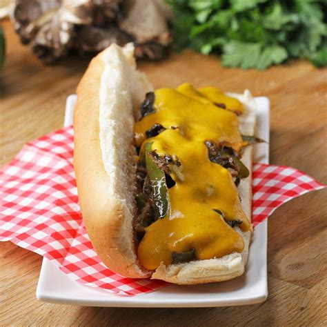 vegan mushroom “cheesesteak” sandwich recipe by maklano