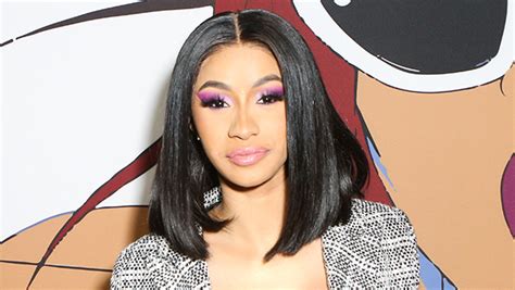 Cardi B Shows Off Incredibly Toned Abs In Nothing But A