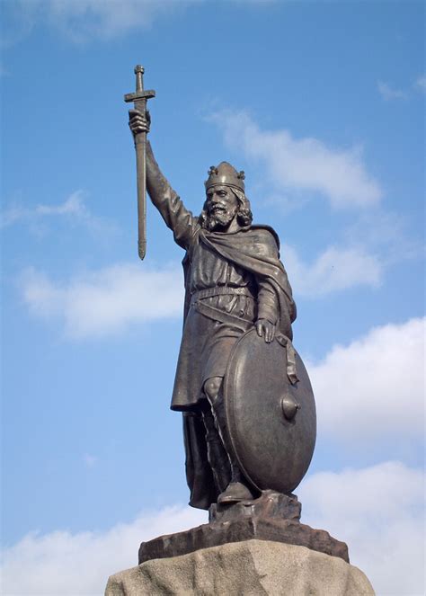 Statue Of King Alfred The Great Winchester Uk Also