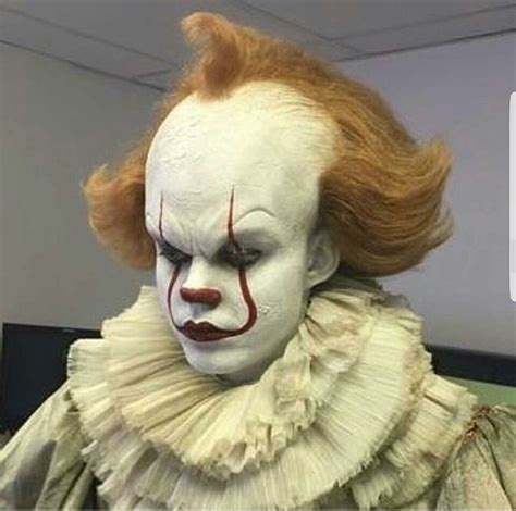 On The Set Of It It Bill Skarsgard Pennywise Pennywise The Clown Pennywise The Dancing Clown