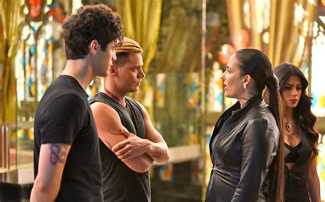 Shadowhunters Recap The Werewolves Arrive In ‘moo Shu To Go