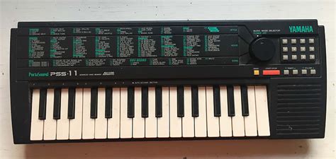 Yamaha Pss 11 90s Sample Based Keyboard Retro Mini Toy Synth Reverb
