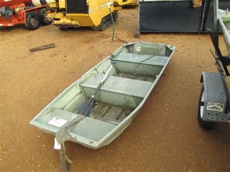 10 Aluminum Flat Bottom Boat
