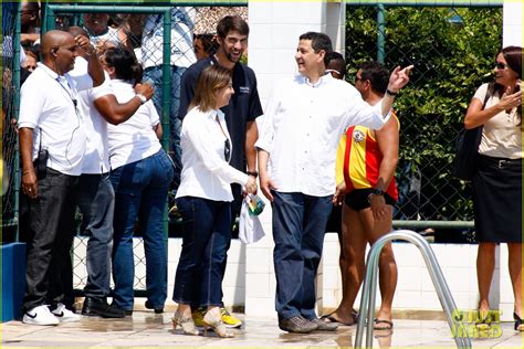 michael phelps shirtless speedo swim class in brazil photo 2749445 michael phelps
