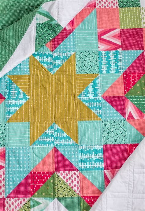 Quilty Love Expanding Stars Quilt The Scrappy Christmas Version