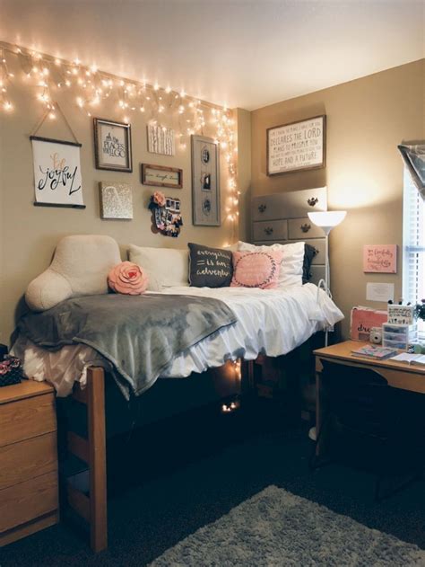35 Easy Ways For Diy Dorm Room Decor Ideas Dorm Room