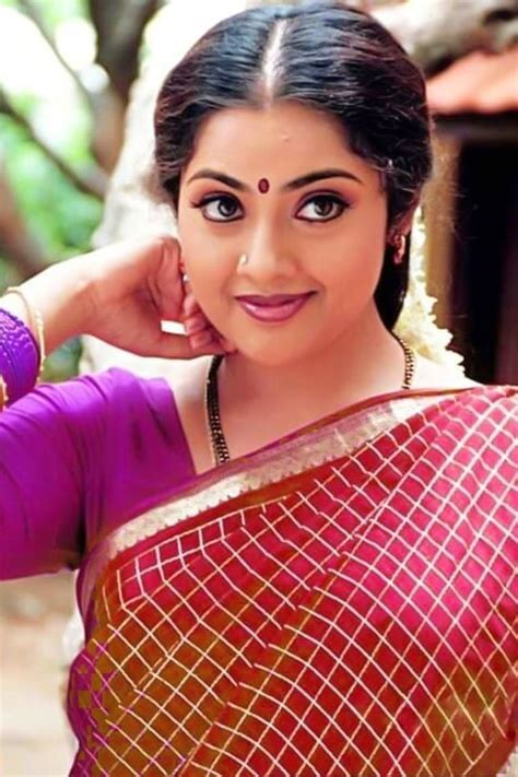 Meena debuted as a child artist in the tamil film nenjangal in 1982 and has later appeared in films produced. Actress Meena- Photo Gallery - Suryan FM in 2020 | Most ...