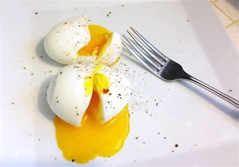 Make The Perfect Soft Boiled Egg The Single Gourmand