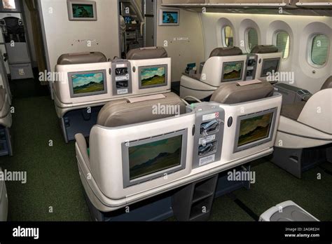 Il Viaggio In Aereo Ethiopian Airlines Boeing 787 Dreamliner Cloud 9 Cabina Business Class