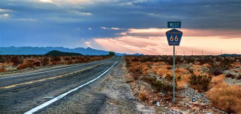 Route 66 In The Mojave Desert Traveling West On Route 66 T Flickr