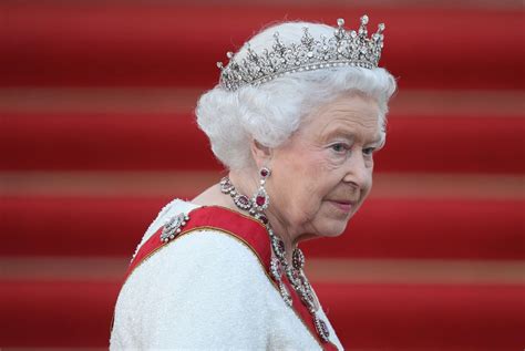 Kraljica Elizabeta Ii Obraća Se Naciji Večeras Tek Peti Put U 68