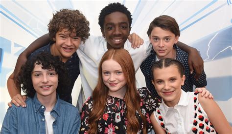 ‘stranger things cast joined by new stars at comic con 2017 comic con caleb mclaughlin