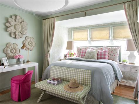 Pink bedroom decor makes a cozy bedroom in modern design. Cottage-Style Bedroom Decorating Ideas | HGTV