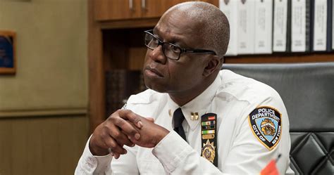 Brooklyn Nine Nine 5 Times Captain Ray Holt Was The Best Boss Ever