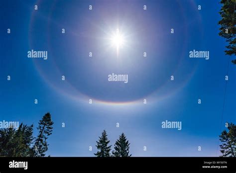 Halo Phenomena Hi Res Stock Photography And Images Alamy