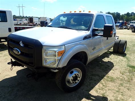 2012 Ford F350 Cab And Chassis Truck