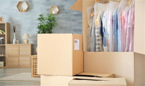 How To Pack Clothes For Moving How To Kerb Local And Long Distance