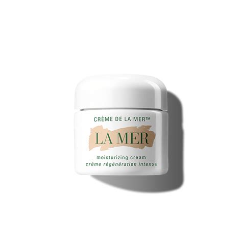 Crème de la mer is the la mer moisturizer that started it all, but the brand has created a collection of skin care products that include additional moisturizers, serums crème de la mer. Crème de la Mer | Moisturizer for Dry Skin | La Mer ...