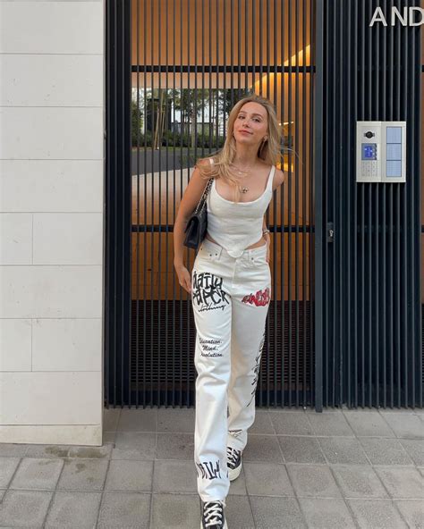 Ema Louise On Instagram Erstmal Sake Saufen Gehen Outfit Inspo