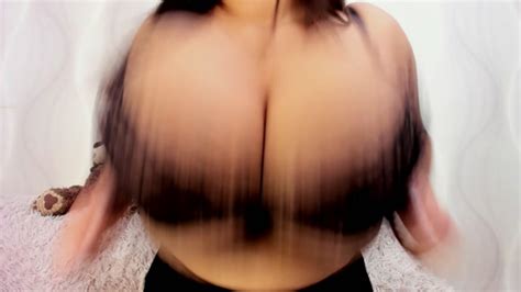 Bboobscarol Bouncing Boobs In Bra Porno Videos Hub